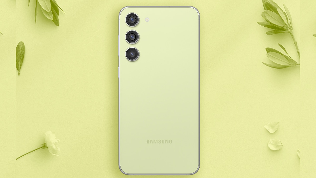 samsung-galaxy-s24-renders-leak-again;-shows-design-with-flat-display