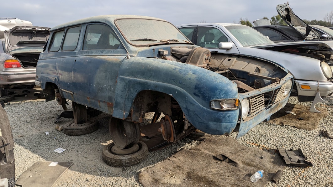 junkyard-gem:-1973-saab-95