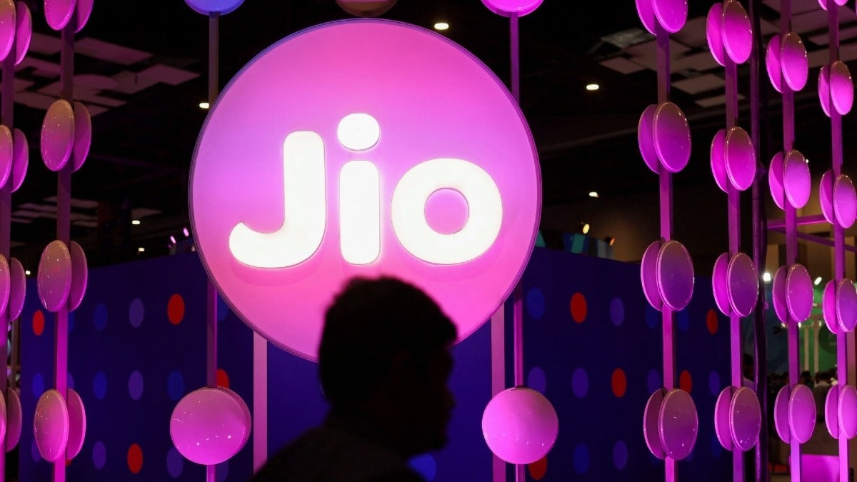 jio-working-on-'cloud'-laptop-meant-to-cut-ownership-costs:-report