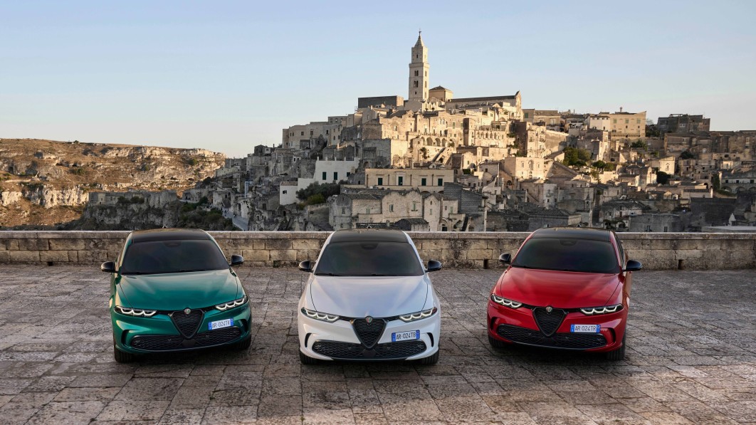 2024-alfa-romeo-tributo-italiano-editions-celebrate-the-obvious-–-autoblog