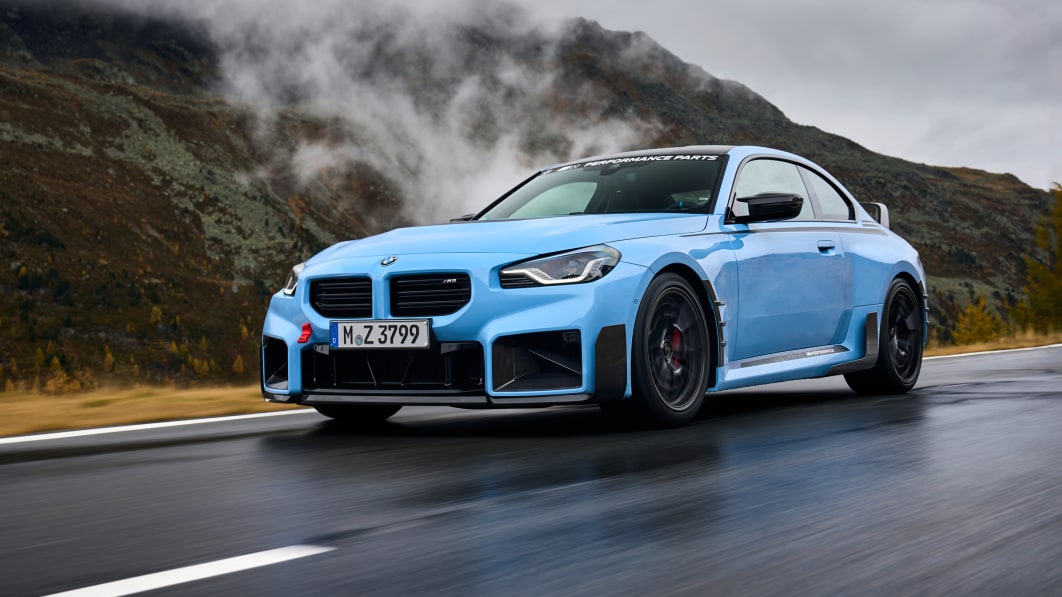 bmw-m-performance-launches-center-locking-wheels-for-m2,-m3-and-m4-–-autoblog