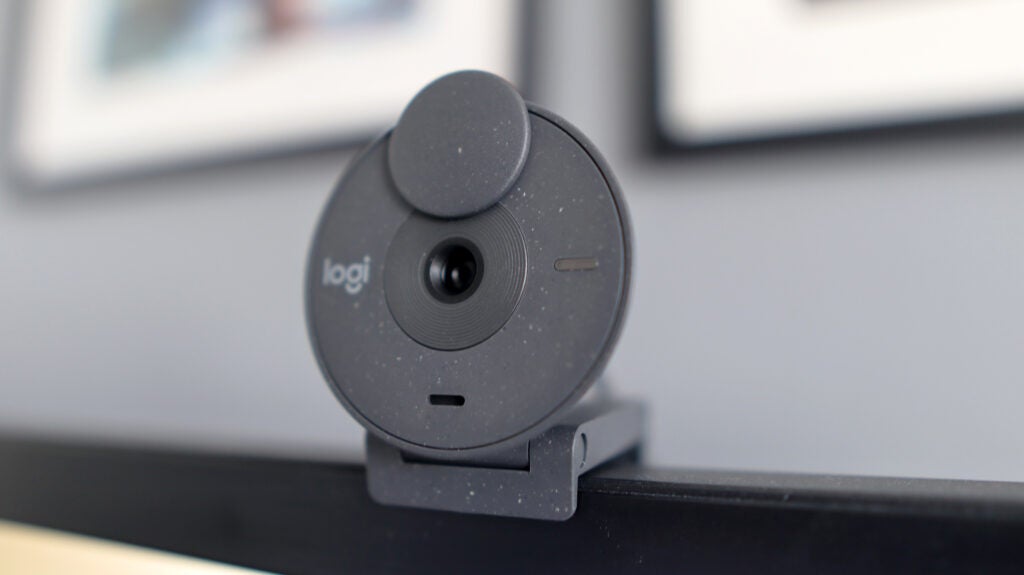 logitech-brio-300