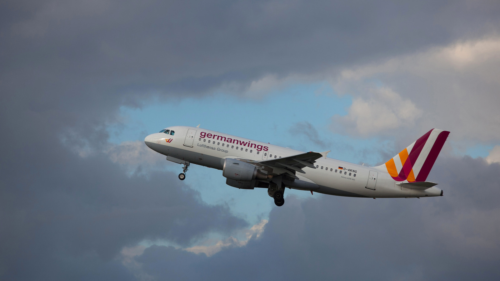 the-horrifying-story-of-germanwings-flight-9525-–-grunge