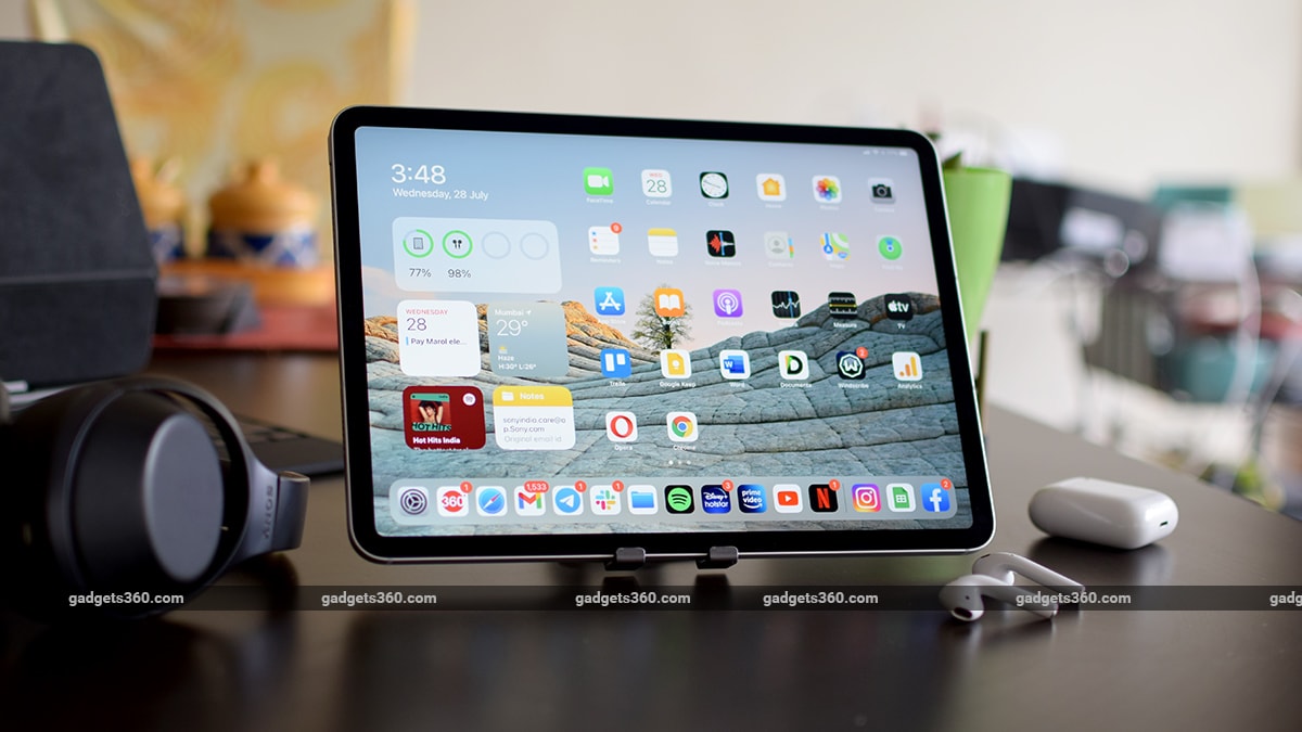 apple-may-replace-its-12.9-inch-mini-led-ipad-pro-with-this-model-in-2024