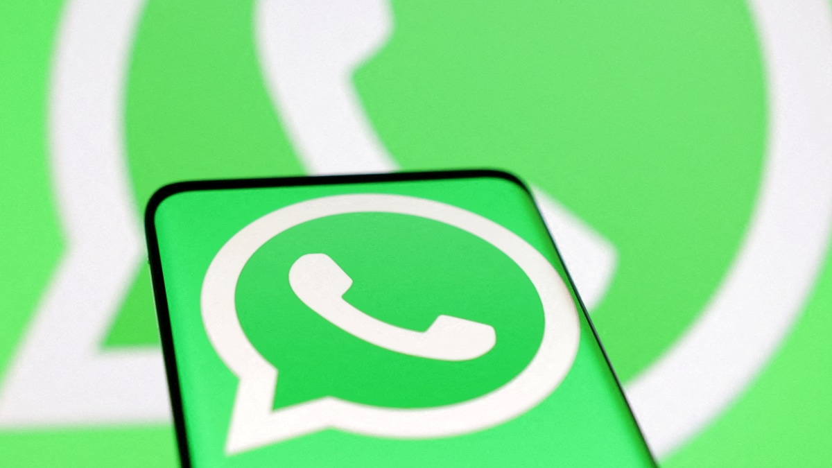 whatsapp-may-let-you-listen-to-music-audio-together-on-video-calls-soon