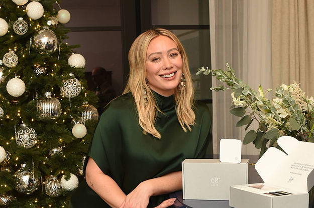 hilary-duff-shared-she's-pregnant,-and-her-announcement-was-so-holiday-themed