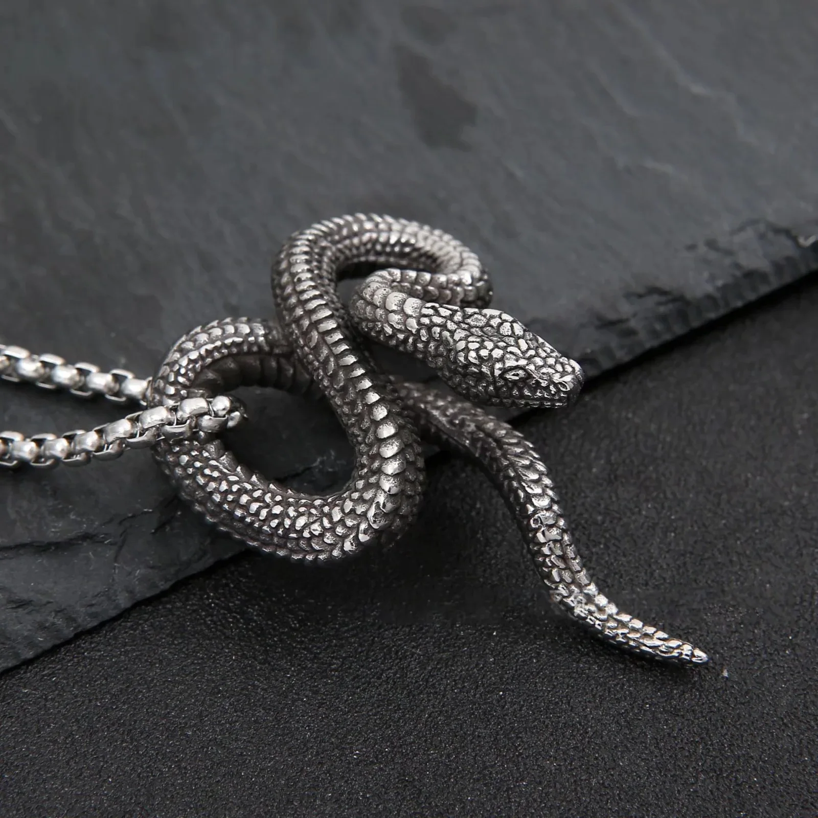 Kpop Men chains snake pendant stainless steel jewelry man necklace gift accessories  free shipping