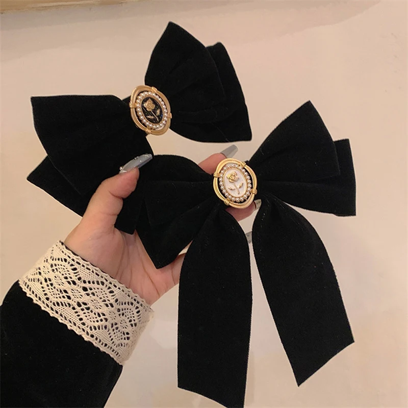 New Black Velvet Bow Hair Pins Elegant Fabric Alloy Roses Hair Clips for Women Fashion Ponytail Barrette Heawear Accessories