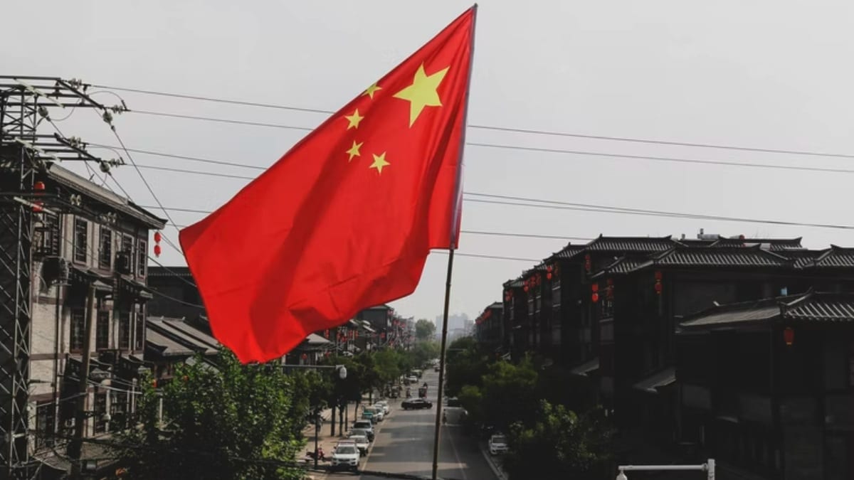 china-launches-public-blockchain-platform-despite-unfriendly-crypto-stance