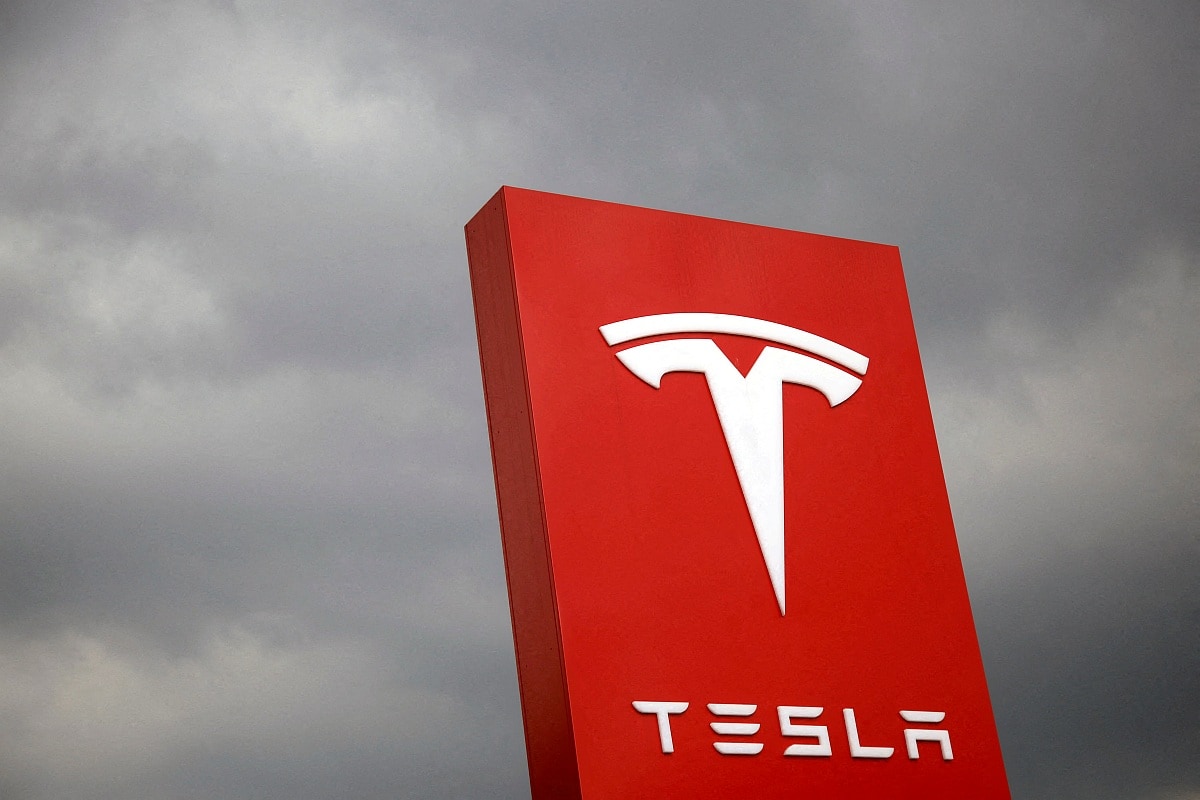 tesla-to-scout-sites-in-india-for-$2-billion-$3-billion-ev-factory:-report