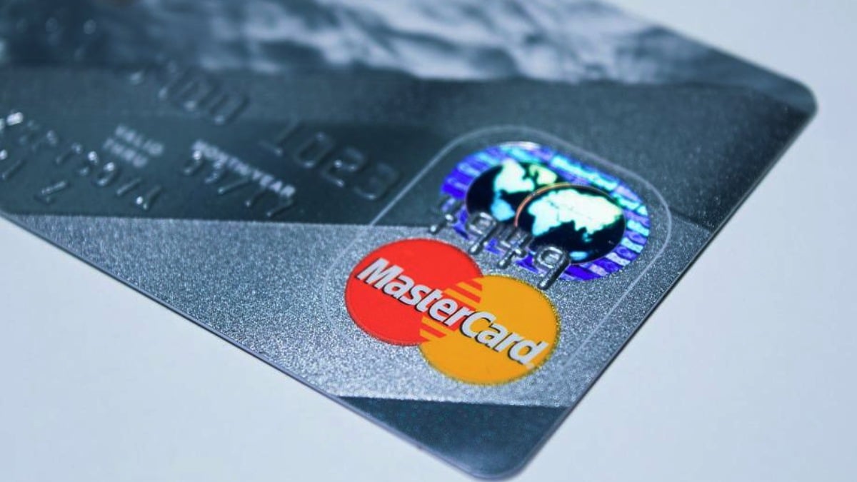 new-crypto-debit-card-launched-by-1inch,-mastercard
