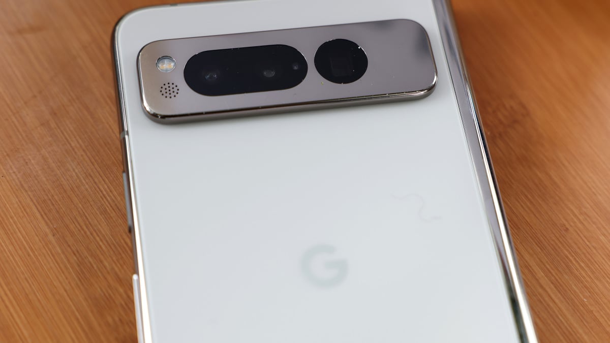 google-pixel-9-is-rumored-to-steal-this-iphone-14-and-iphone-15-feature