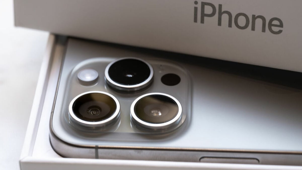 iphone-16-pro:-new-feature-will-reportedly-fix-this-annoying-camera-issue