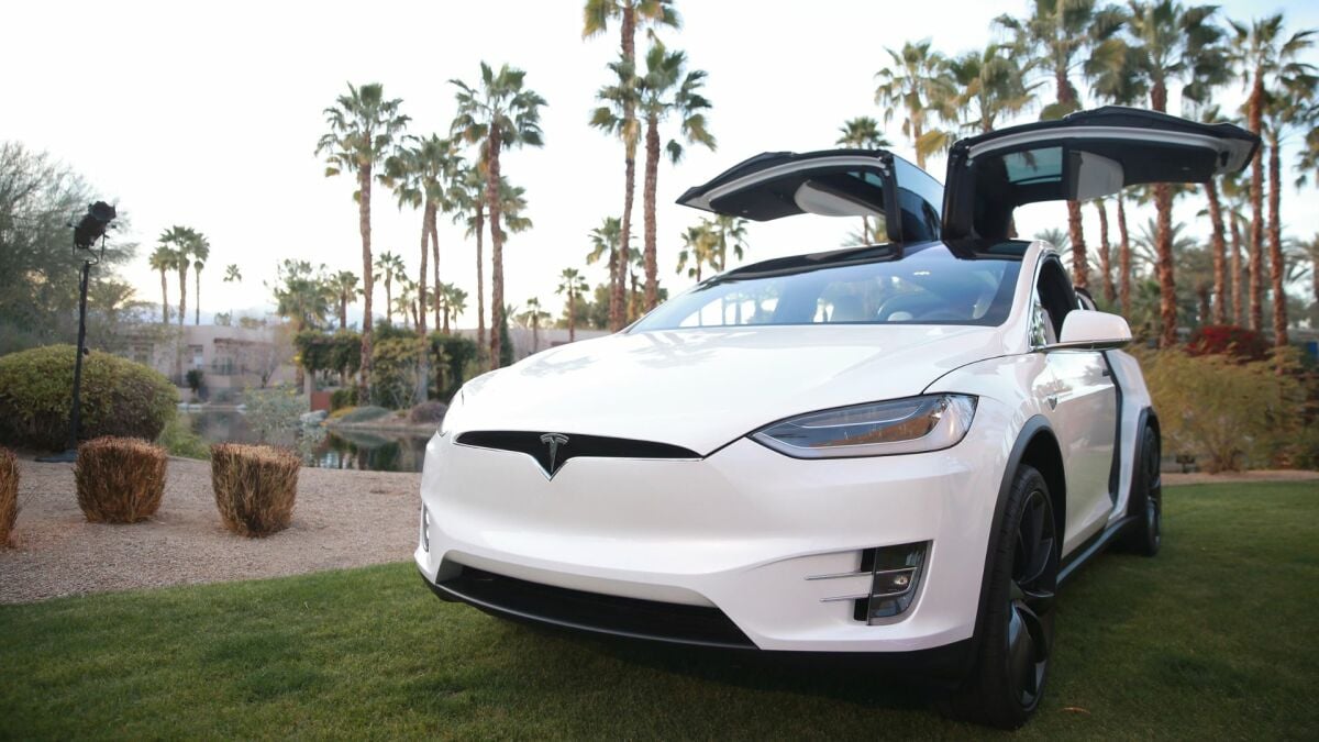 tesla-announces-another-big-recall,-affecting-four-vehicle-models