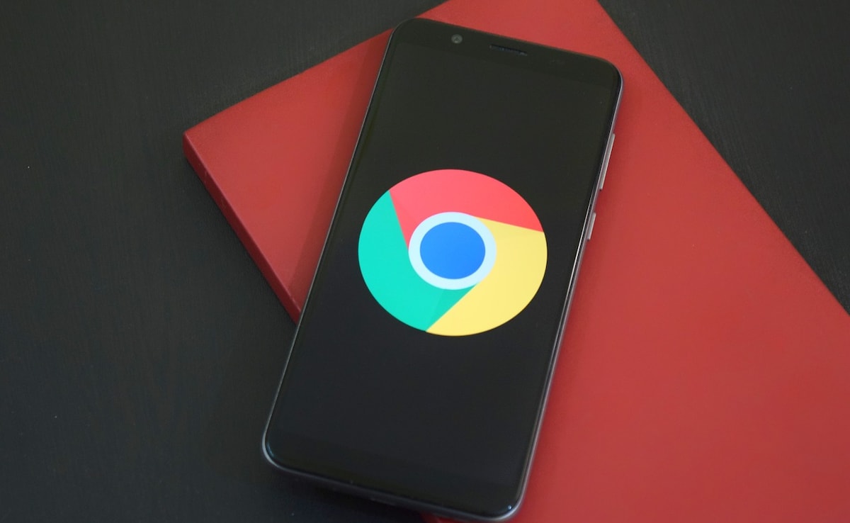 google-app-on-ios-may-get-feature-that-toggles-dark-mode-on-websites