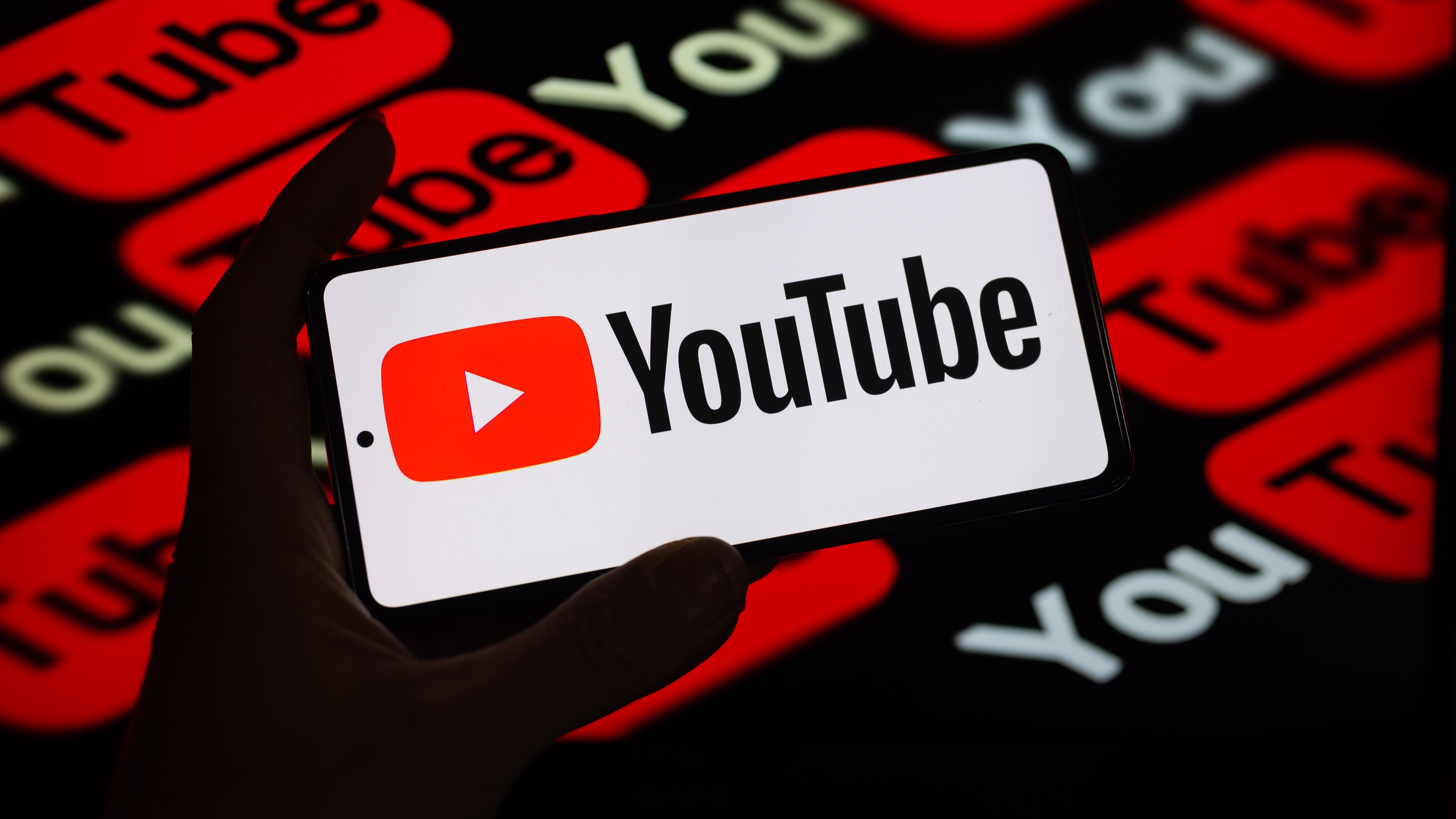 youtube-is-reportedly-canceling-premium-memberships-for-people-using-vpns-to-get-discounts