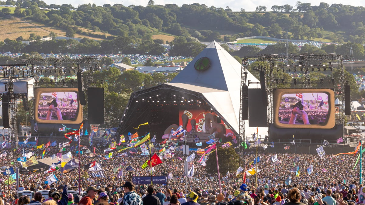 how-to-watch-glastonbury-2024-online-for-free
