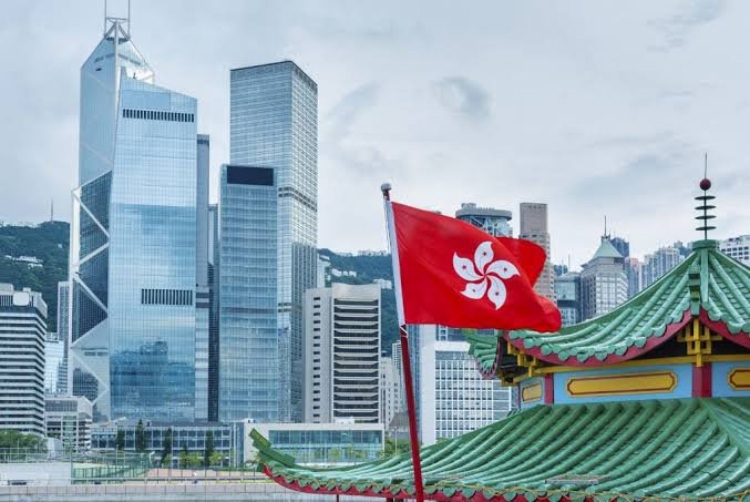 hong-kong-attracts-tech-giants-with-favorable-crypto-regulations-and-low-taxes-–-bitcoinik