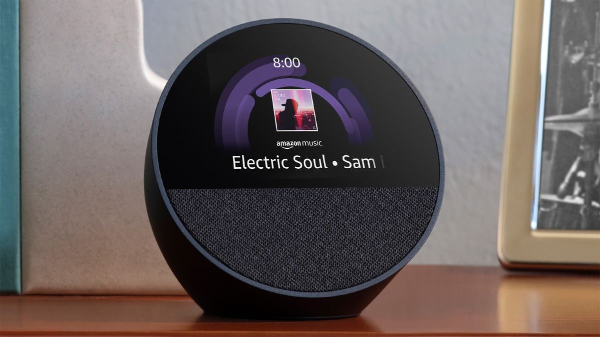 amazon-launches-alexa-powered-echo-spot-with-a-new-display-design