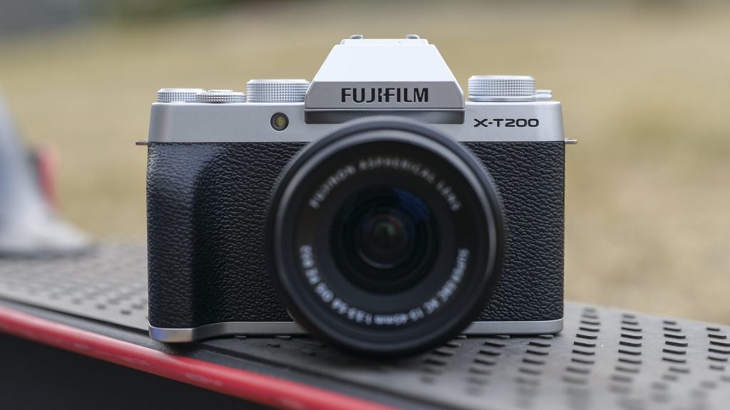 fujifilm-x-t200