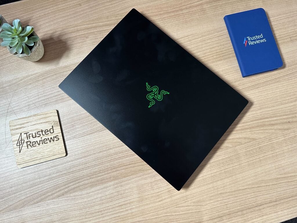 razer-blade-14-(2023)