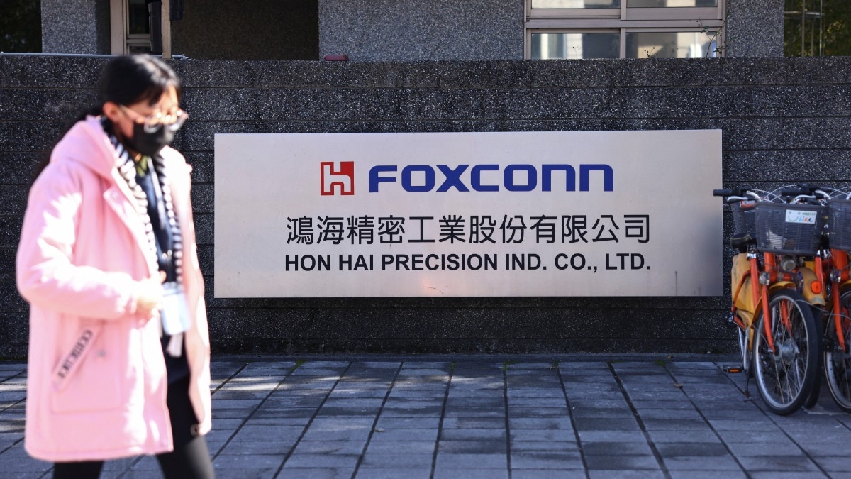 foxconn-in-talks-to-assemble-apple-ipads-in-india:-report