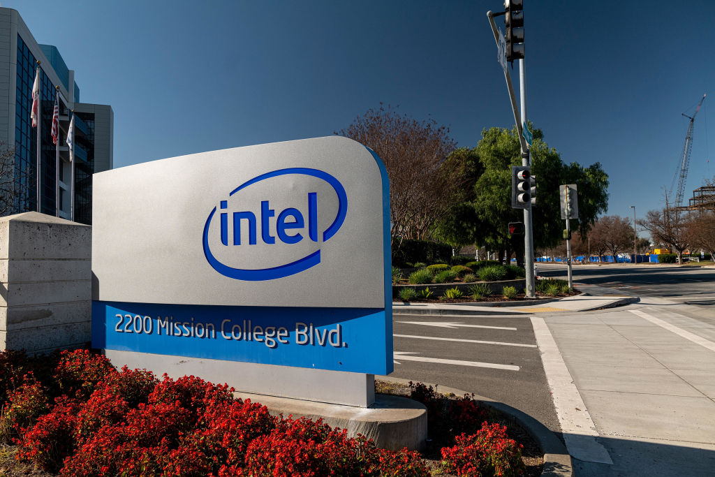 intel-to-lay-off-15,000-employees-|-techcrunch