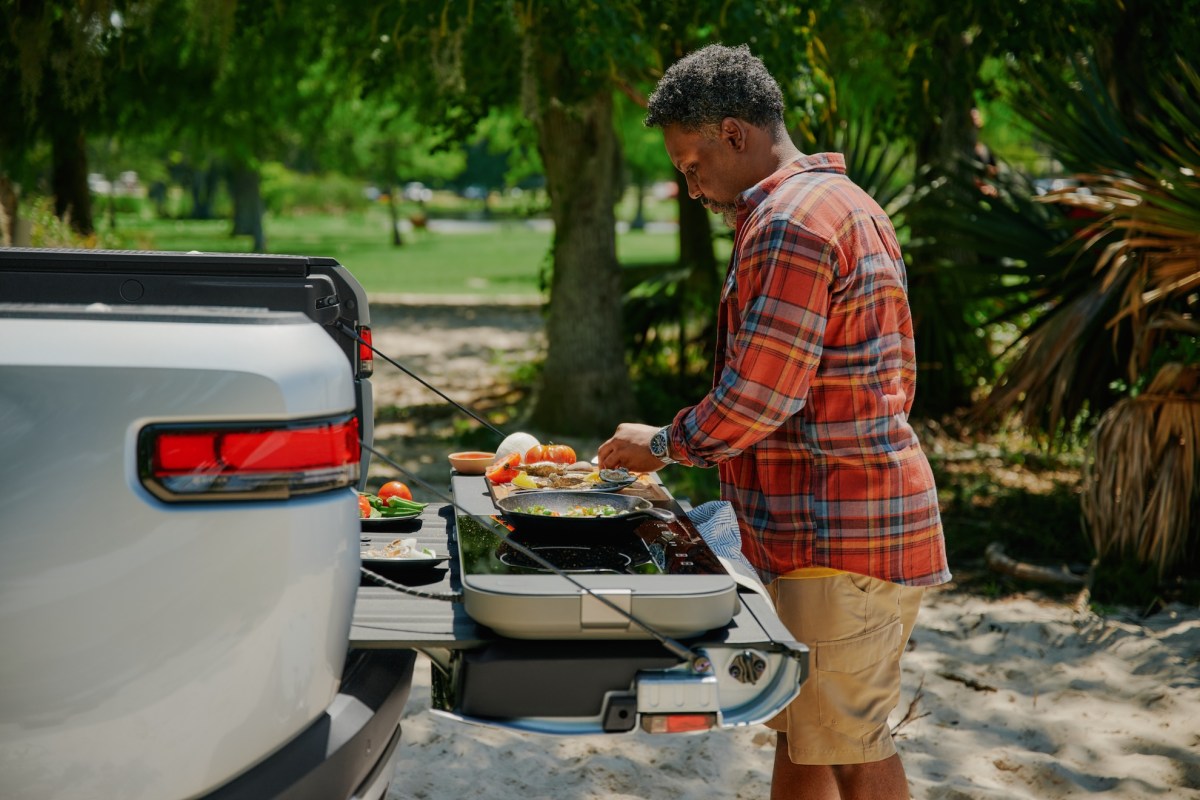 rivian-launches-smaller-$1,400-camp-kitchen,-5-years-after-initial-demo-|-techcrunch