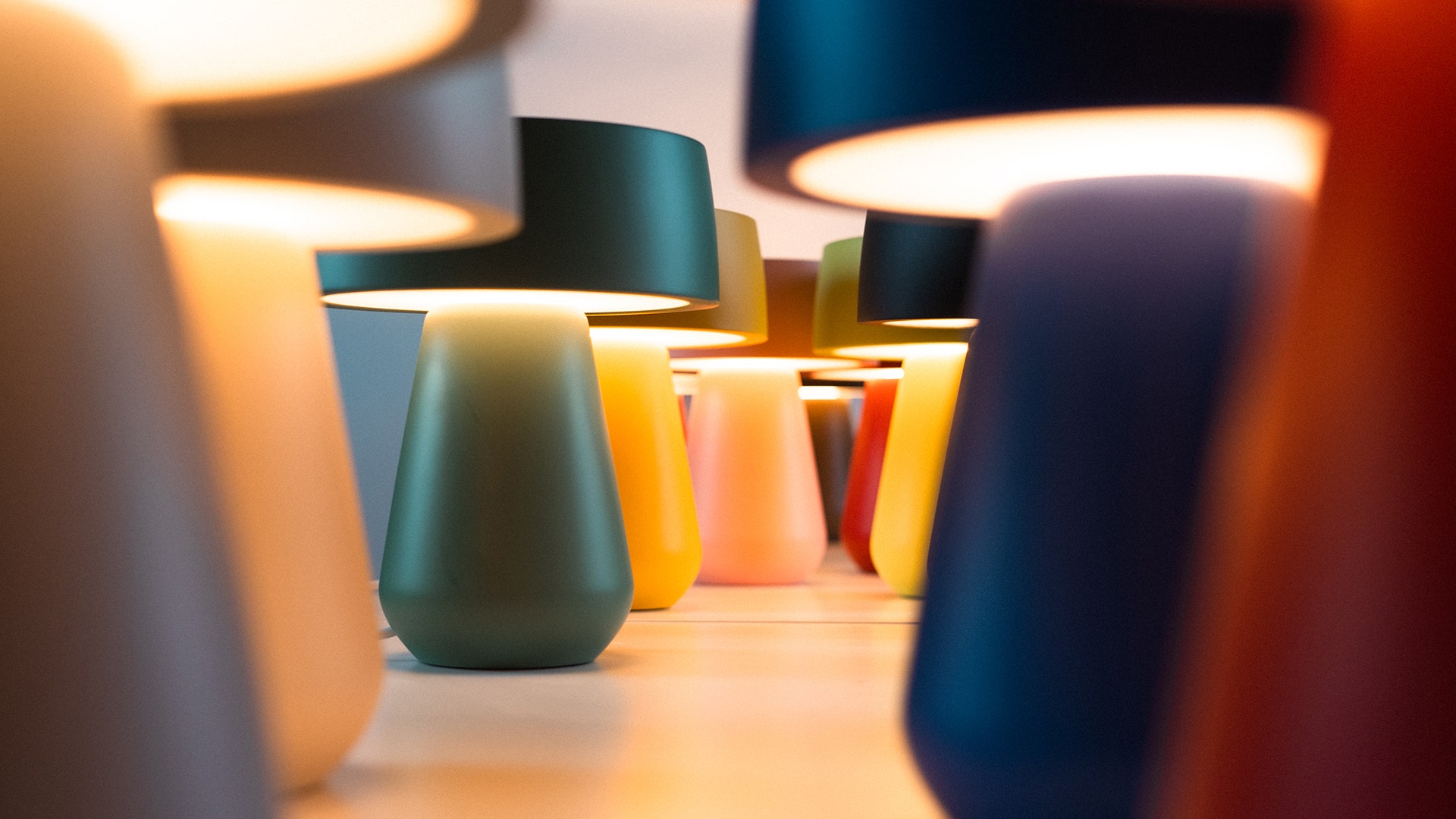 the-internet’s-favorite-lamp-company-now-lets-you-customize-colors—and-everything-else