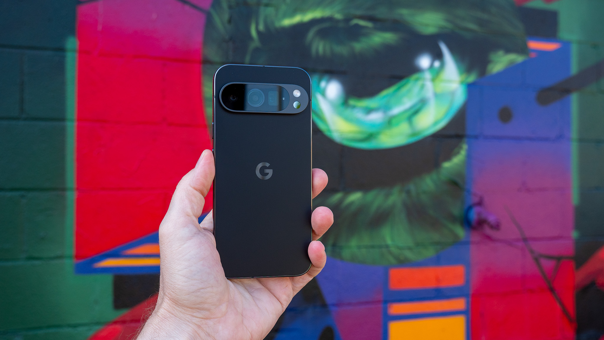 google-pixel-9-pro-vs.-pixel-7-pro:-it-all-depends-on-how-long-you-plan-to-use-it