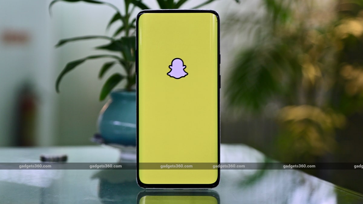 snap-to-focus-on-ads-business,-ar-amid-poor-stock-performance