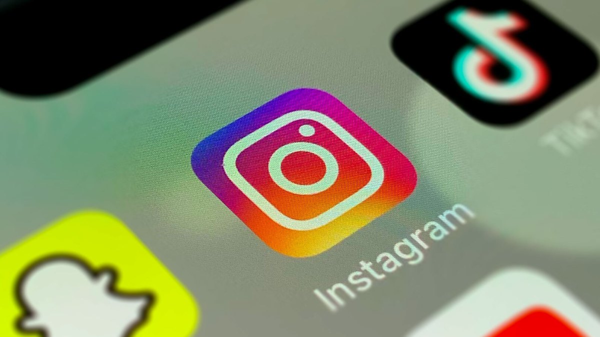 as-more-instagram-users-engage-with-stories,-the-app-adds-a-comments-feature-|-techcrunch