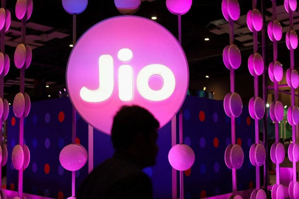 jio-increases-prices-of-prepaid-plans-with-free-netflix-subscription