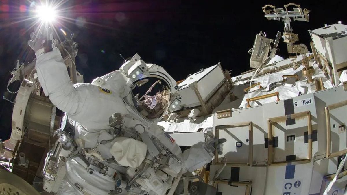 this-is-how-nasa-plans-to-bring-back-astronauts-stuck-in-space