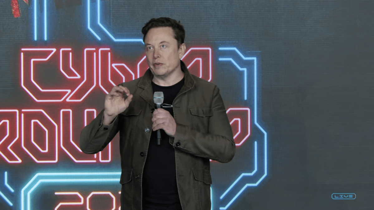 elon-musk-says-tesla-has-‘no-need’-to-license-xai-models-|-techcrunch