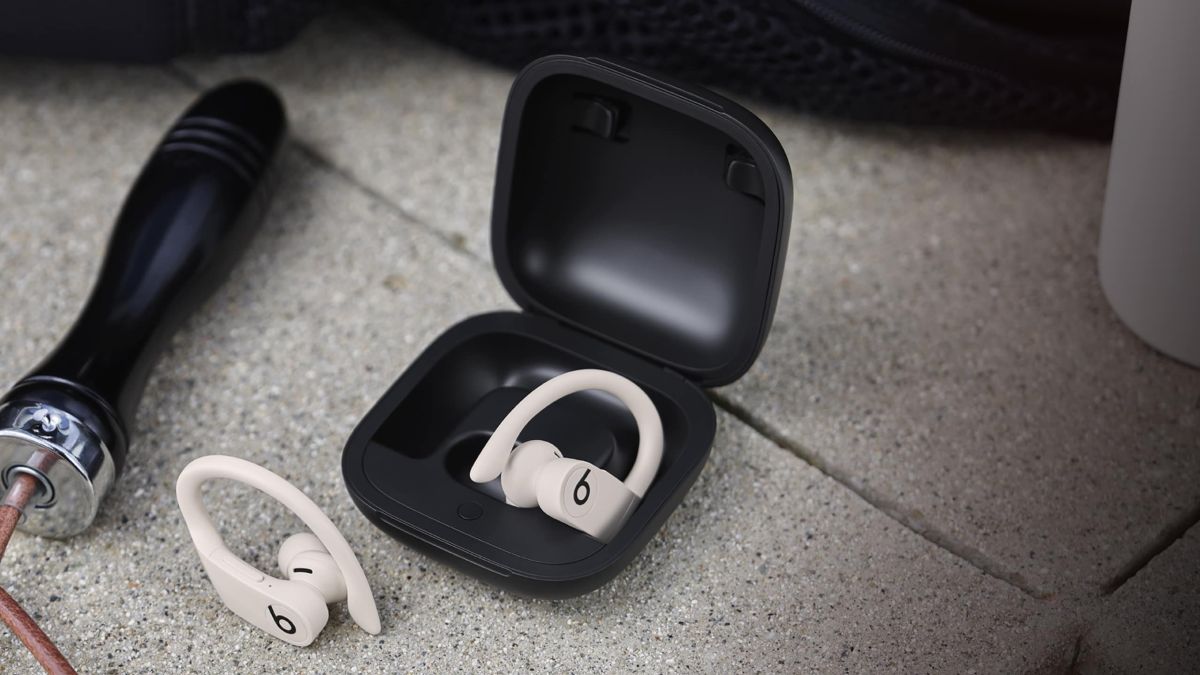 powerbeats-pro-2-will-reportedly-check-your-heart-rate-using-your-ears