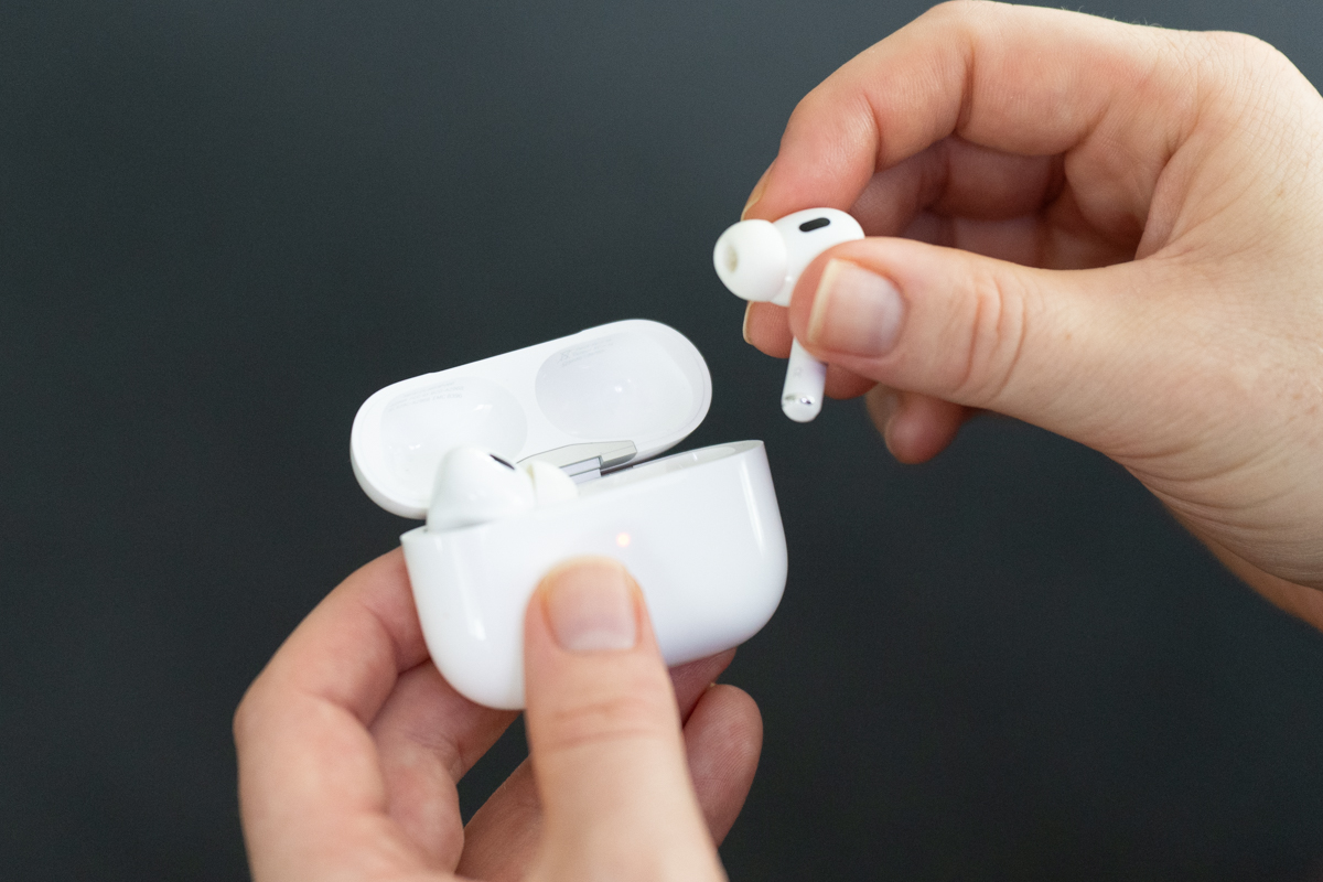 here’s-how-the-new-airpods-pro-hearing-test-works-|-techcrunch