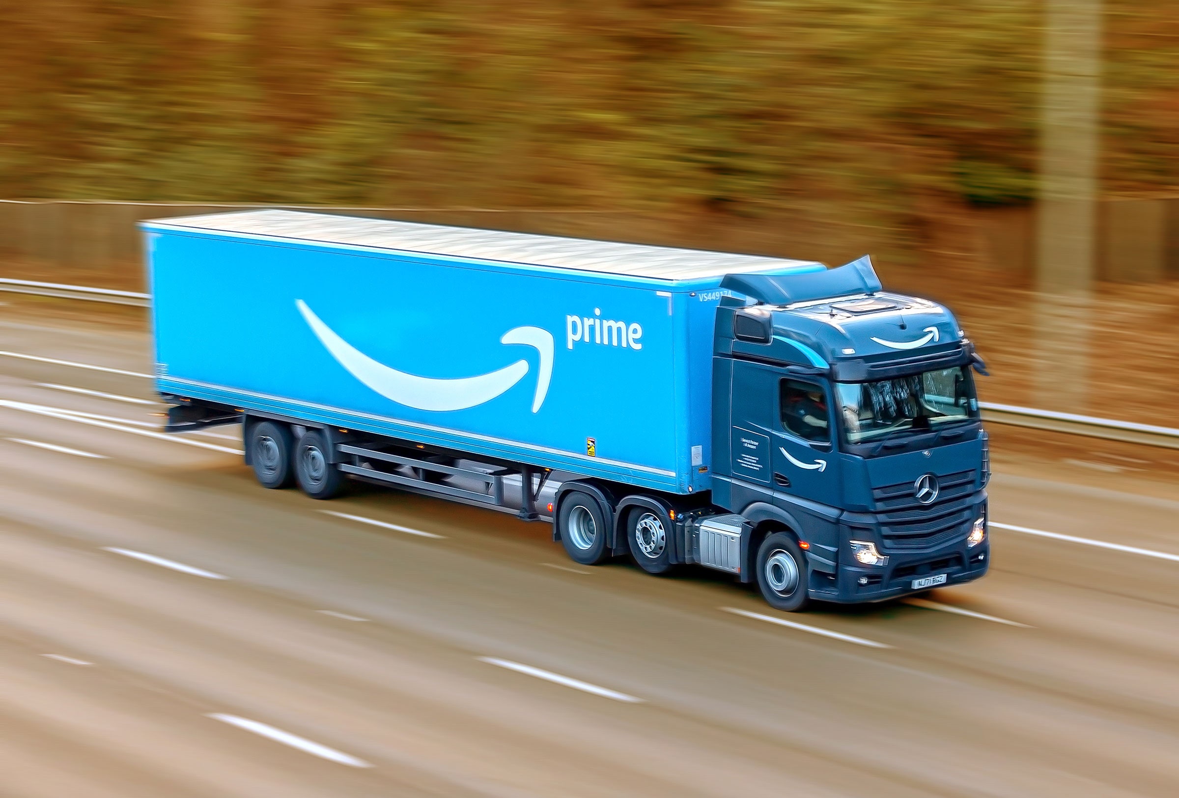 amazon’s-shipping-and-delivery-emissions-just-keep-going-up