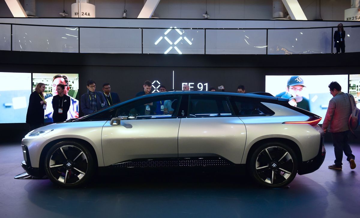 faraday-future-gives-ceo-and-founder-raises-and-bonuses-after-delivering-13-cars-|-techcrunch