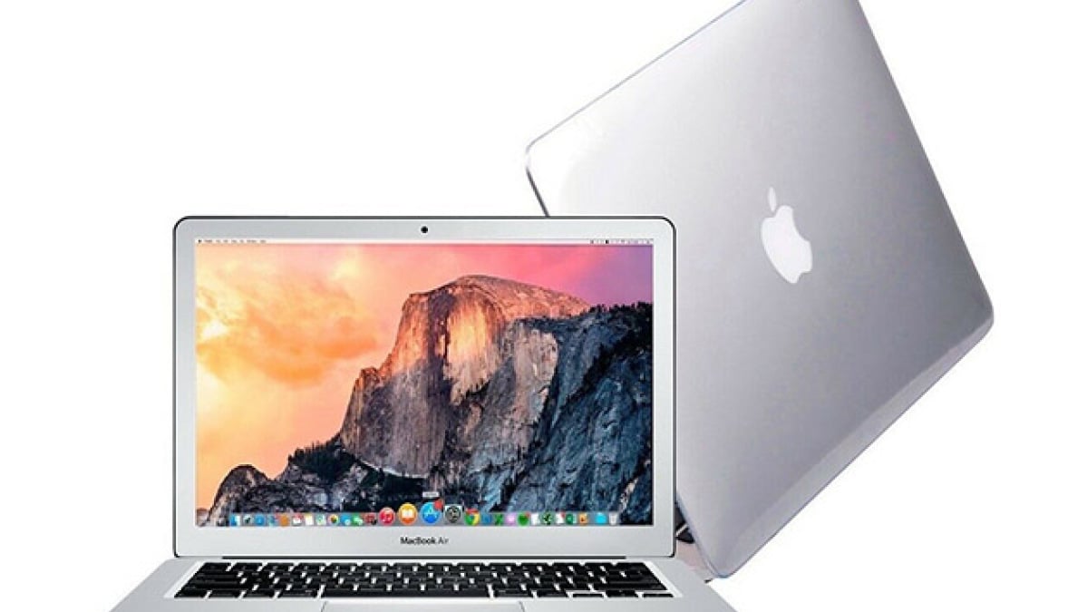 this-like-new-macbook-air-is-just-$250